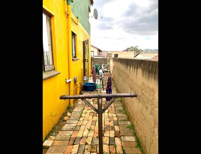 5 BEDROOM HOUSE FOR SALE IN NATURENA